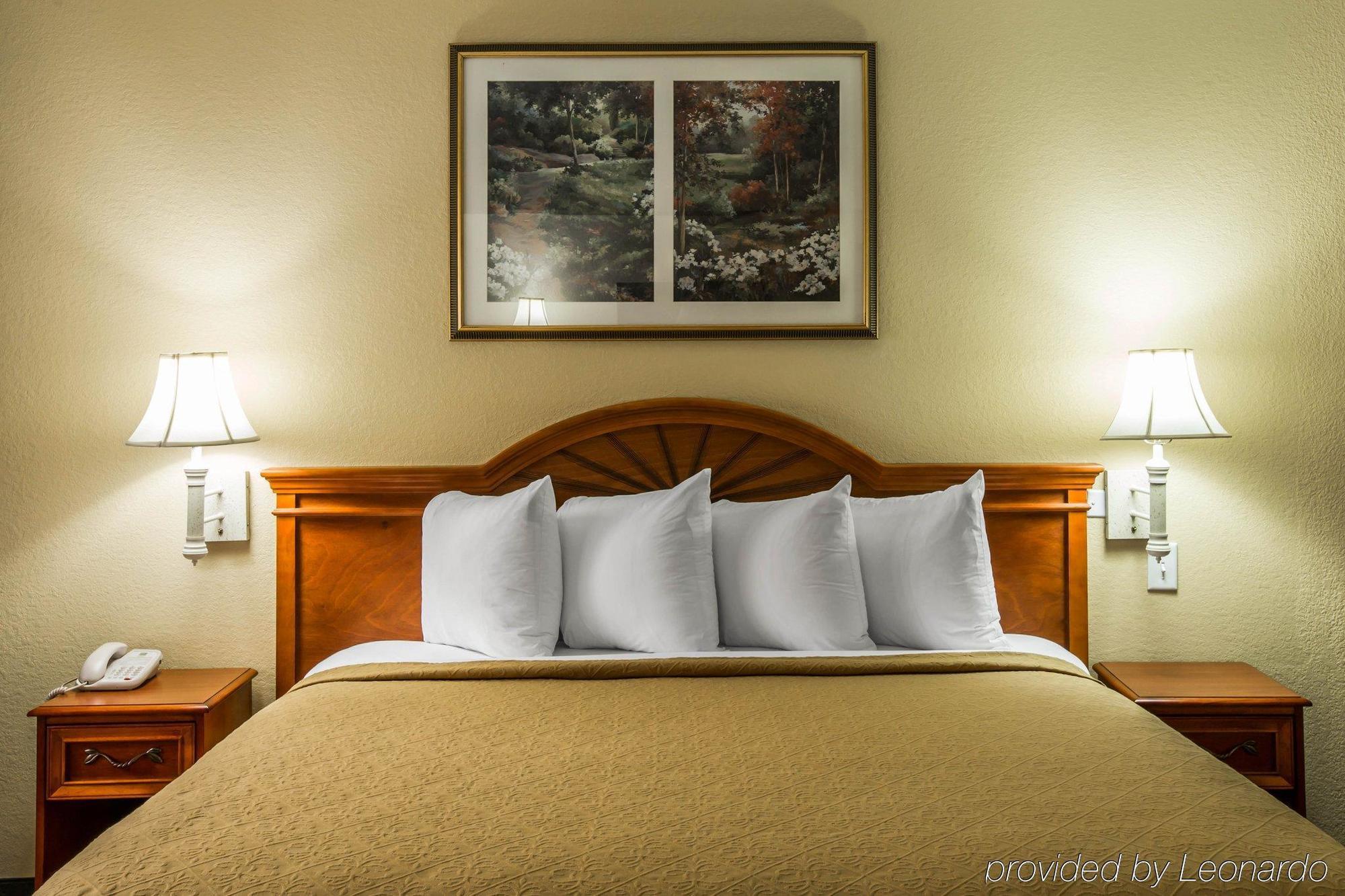 Quality Inn & Suites Biltmore East Asheville Eksteriør billede
