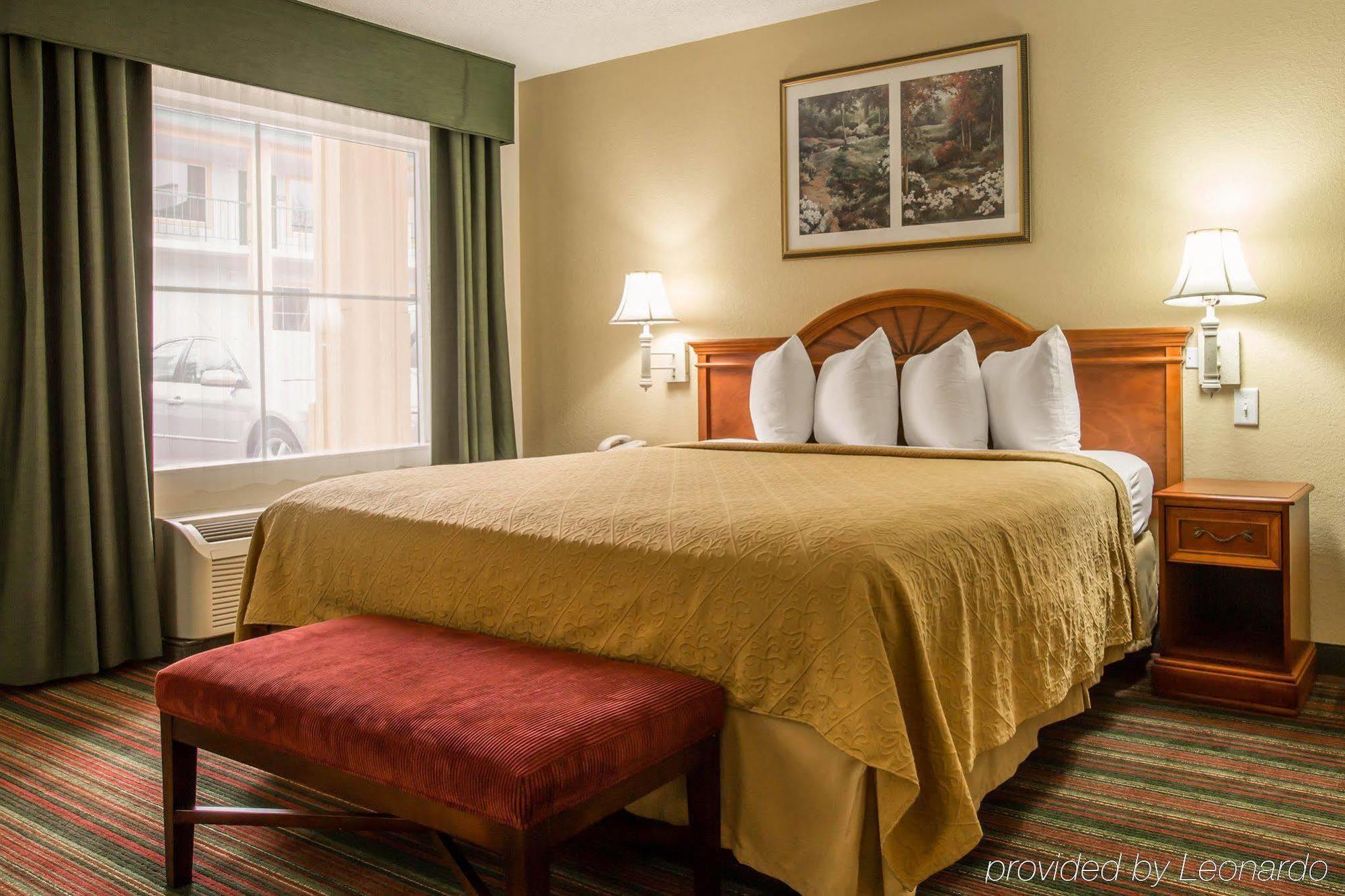 Quality Inn & Suites Biltmore East Asheville Eksteriør billede